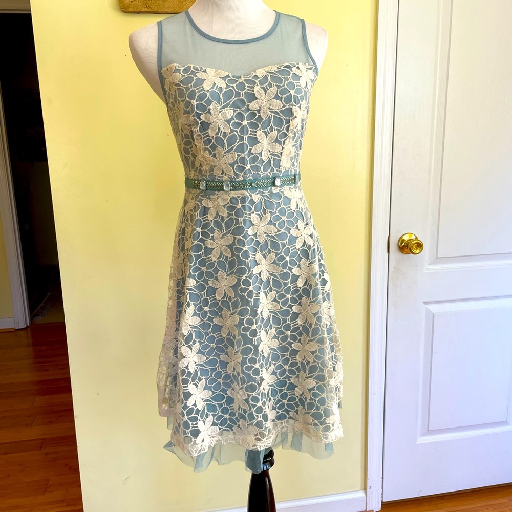 ModCloth Ryu dress - Picture 2 of 13